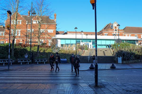 Train_Station_IMG_4562_(1).jpg Train_Station_IMG_4562_(1).jpg